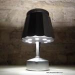 Lámpara realizada con una cafetera italiana- Lamp made out of a Bialetti coffee maker
