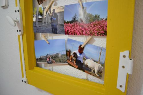 diy ventana amarilla