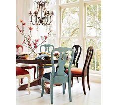 Comedores con sillas de colores. | Decoración