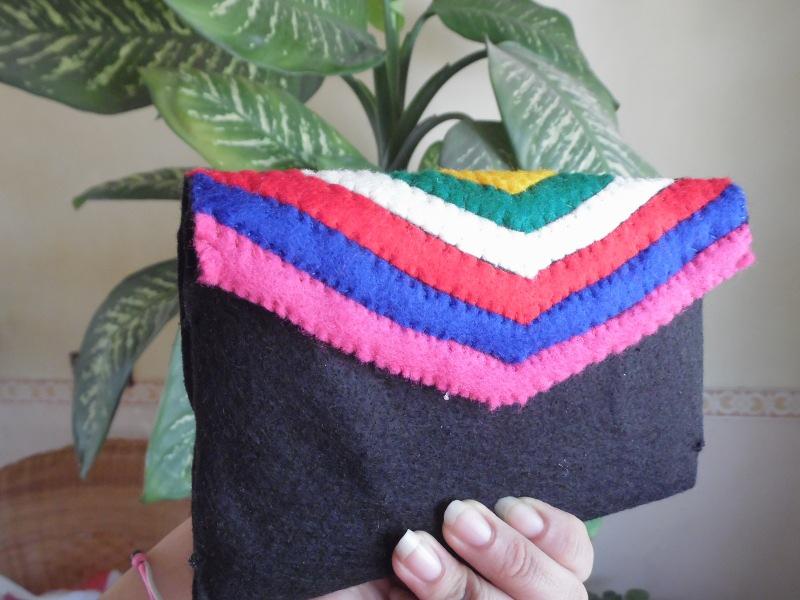 Funda de tablet hecha con fieltro