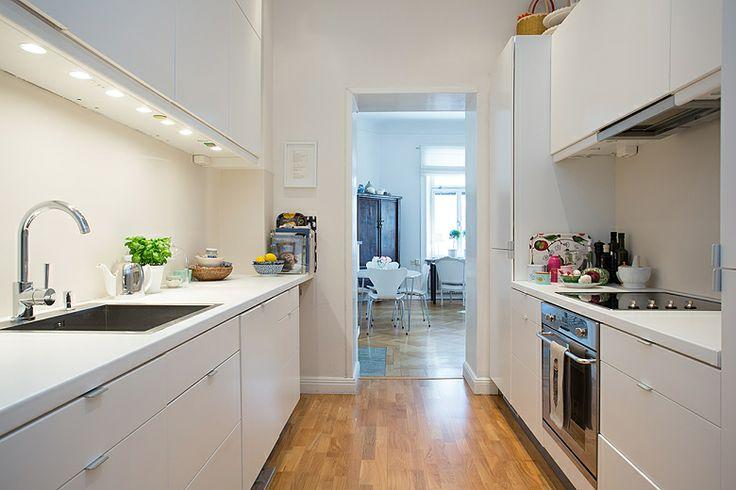 diseño-de-cocinas-con-suelo-de-madera