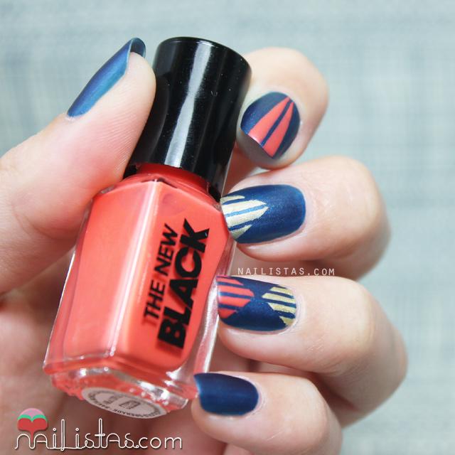 unas-decoradas-geometricas-stripping-tape