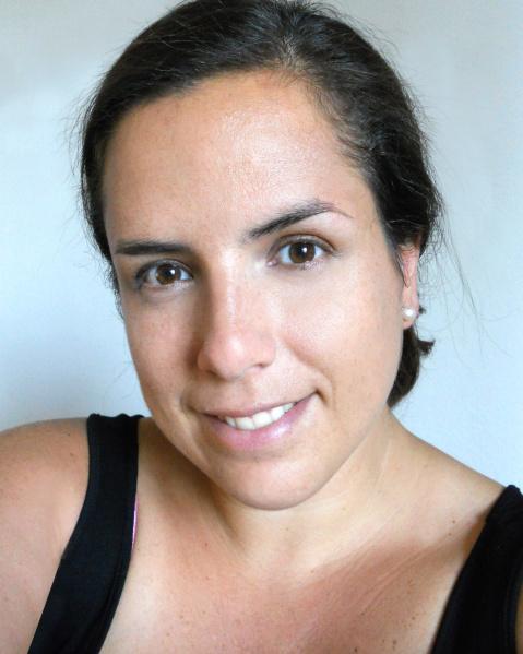 base de maquillaje, base, disimular imperfecciones, esconder ojeras, tapar ojeras, look de verano, maquillaje, verano