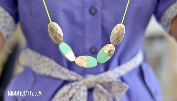 Collar asimétrico DIY