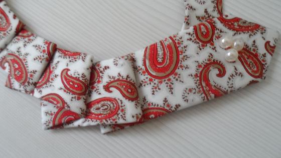 Collar corbata