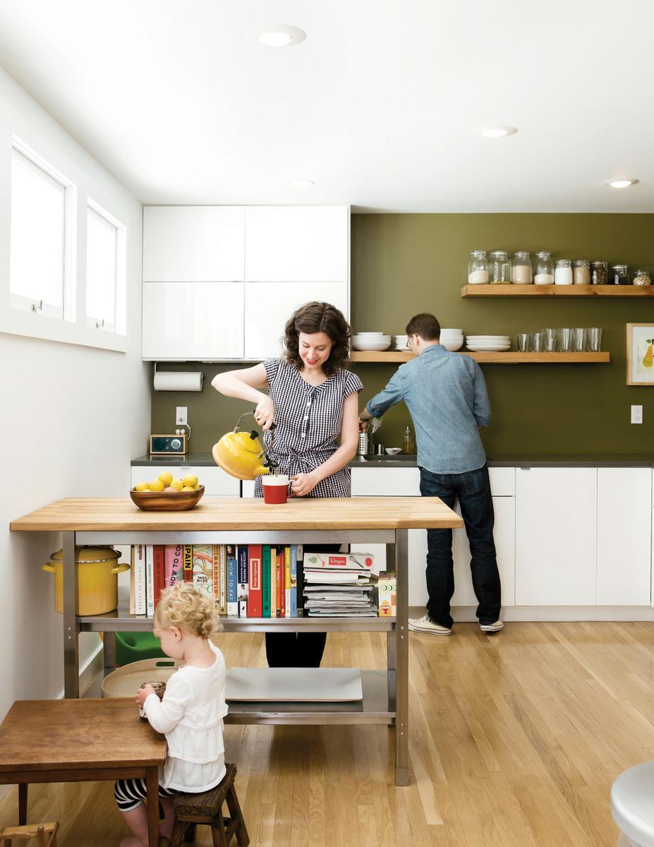 level-headed-space-efficient-family-home-kitchen-portrait