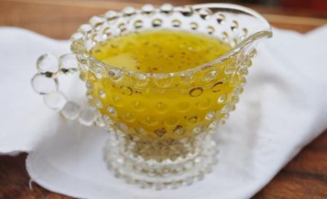 Aderezo con aceite de oliva y limón