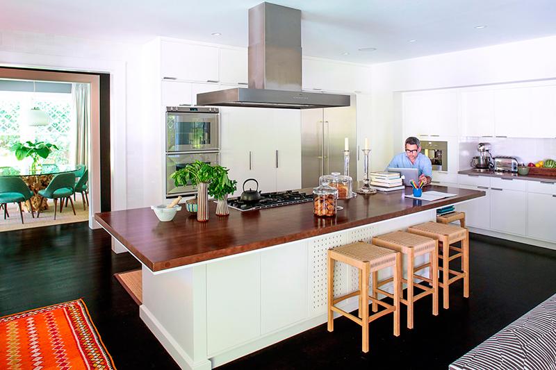 20140612-LOCATION-slide-7W9W-superJumbo