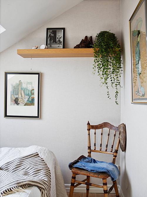 Apartamento con detalles en madera.