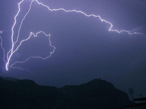 2257809646_30895f2117_z