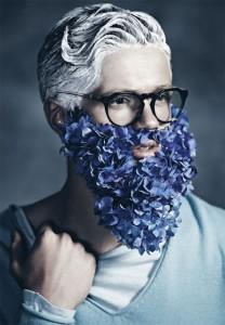 Hombres con Flores en su Barba, la nueva Tendencia