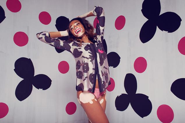 winnie harlow para desigual 4 Desigual ficha a una modelo con vitiligo para su campaña de Otoño