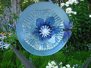 Flor azul con reciclaje