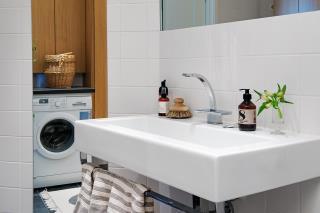 SFD7F0F122972104A52BDBA480AB6642FDD (320x200)