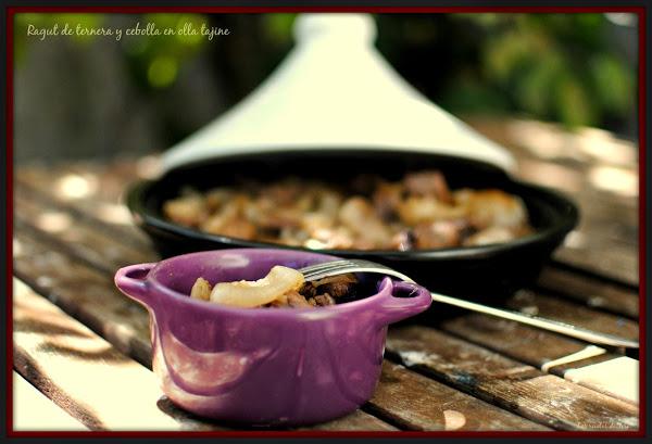 ragut de ternera y cebolla en olla tajine 03