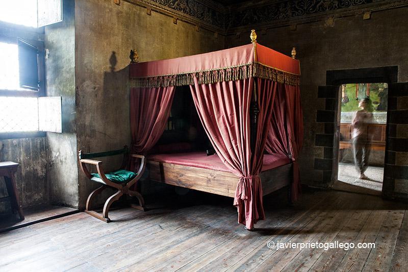 Habitación de Margarita de la Chambre. Castillo de Issogne. Siglo XIV-XV. Valle de Aosta. Alpes Italianos. Italia. © Javier Prieto Gallego
