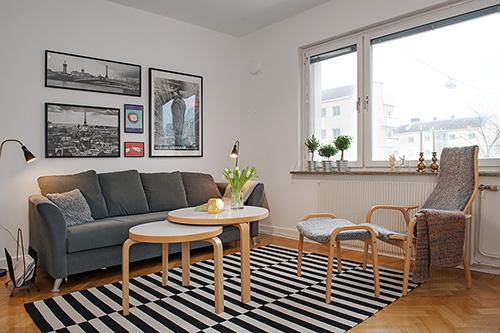 Estudio con toques de color