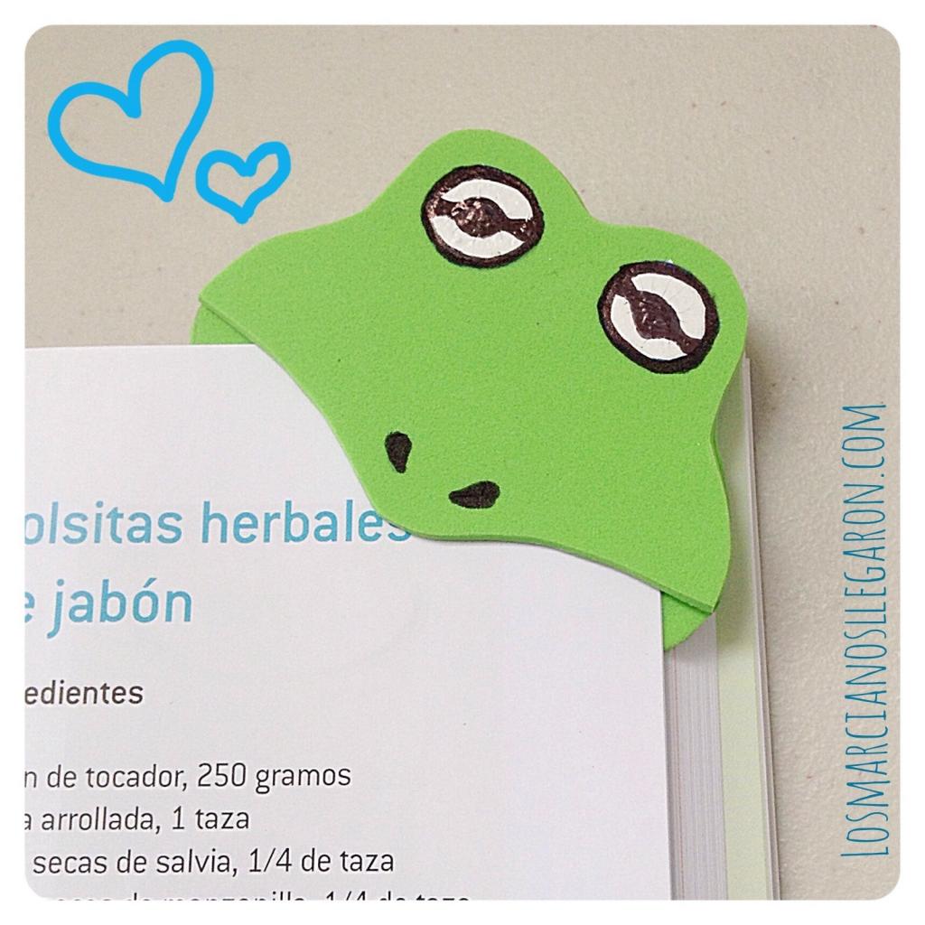 Marcalibros hecho en goma eva