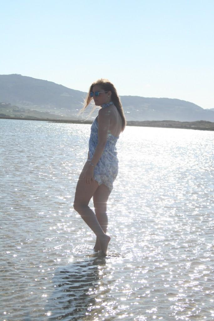 whitedahlia_on_the_beach3