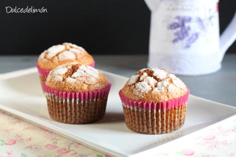Magdalenas de patata con chocolate blanco y tomillo