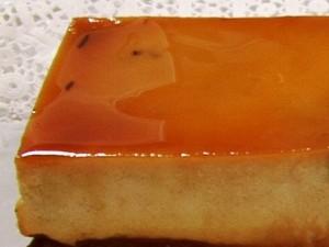 Flan de queso miniatura 300x225 Pudin de queso imposible
