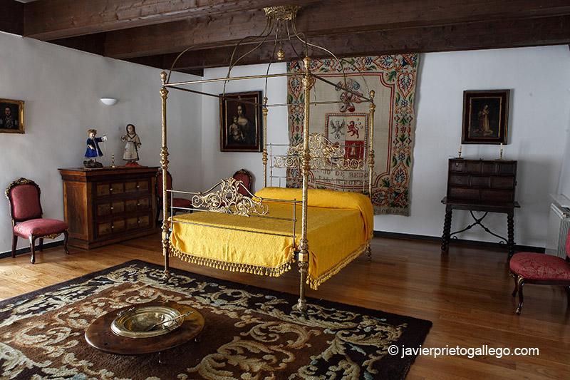 Piezas del museo del Monasterio de Santa Clara. Localidad de Astudillo. Palencia. Castilla y León. España © Javier Prieto Gallego
