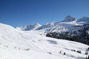 Valdezcaray - Panoramica de la estacion de esqui, La Rioja, España