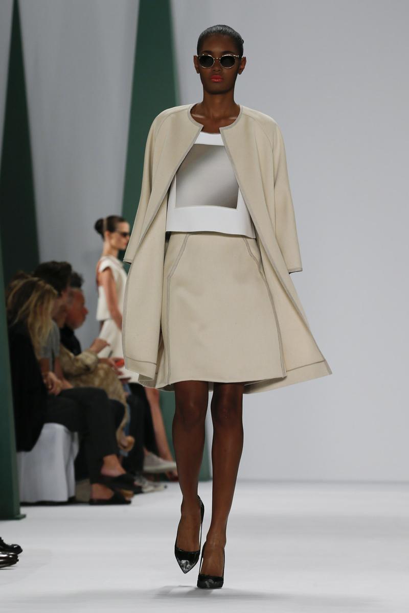 CAROLINA HERRERA NEW YORK_ SPRING 2015_ 4