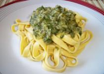 Tagliatelle al pesto