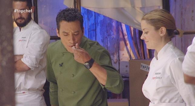 receta Carpaccio de corvina, tomate dulce y migas de sésamo