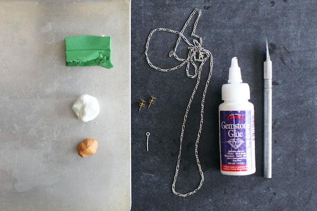 collar imitacion jade 