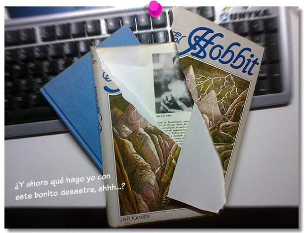 La sobrecubierta de mi Hobbit, hecha trizas.