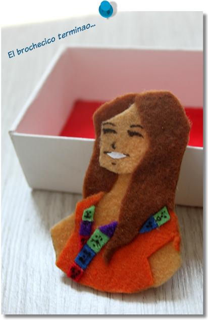 El broche terminado