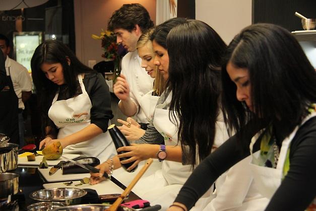 Ariel_ArielDetergente_ArielPowerPods_AnaLópez_FashionEverywhere_www.fashioneverywhere.pe_1 (4)