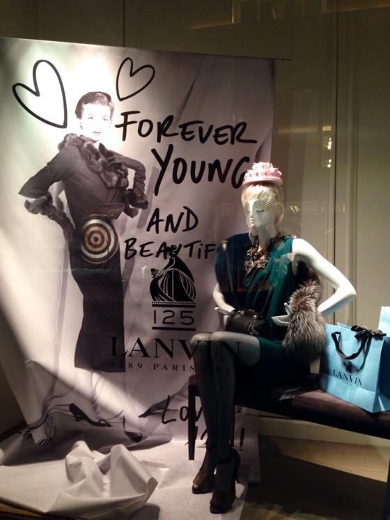 escaparate paris fashion nigth out