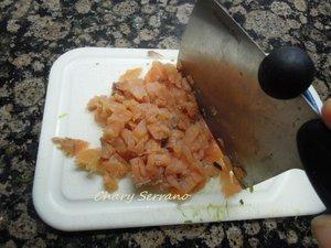 MEDALLONES DE SALMÓN MARINADO Y HORTALIZAS