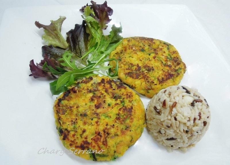 MEDALLONES DE SALMÓN MARINADO Y HORTALIZAS