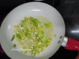 COLLEJAS EN REVUELTO, CON CEBOLLA Y JAMÓN