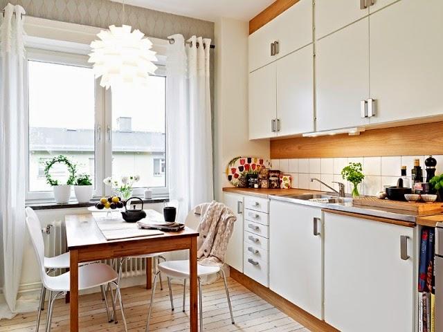 Cocina en blanco y roble