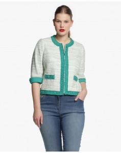 Outfit chaqueta clásica con denim