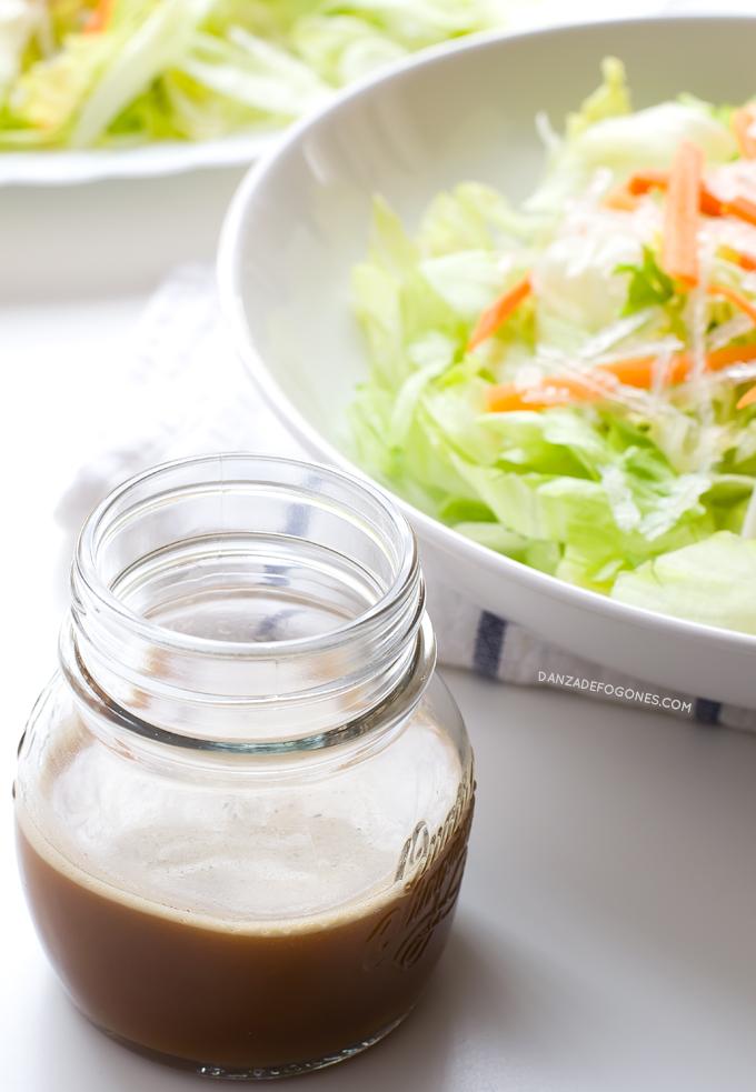 Ensalada china vegana. Prepara en casa la típica ensalada china de los restaurantes. Esta versión es vegana y mucho más sana porque hemos eliminado el azúcar blanco. |danzadefogones.com #danzadefogones