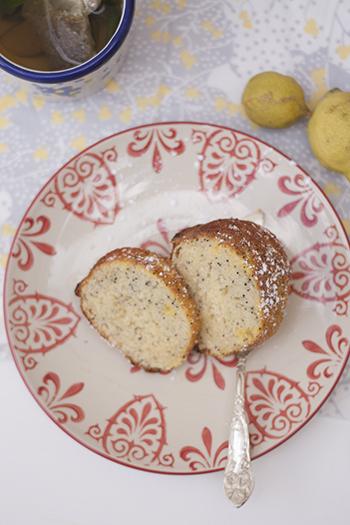 la-cuchara-azul-bundt-cake-limon-semillas-amapola-1
