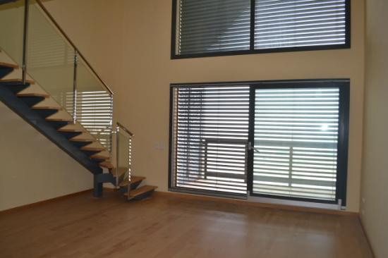 Oficina-Loft-en-Edificio-Crea-Burjassot2