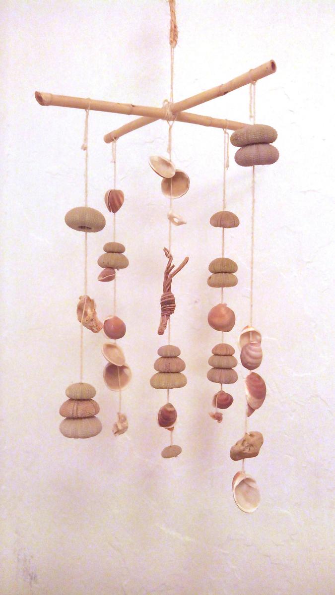 movil-conchas-erizos-handmade-casacueva-adoraideas