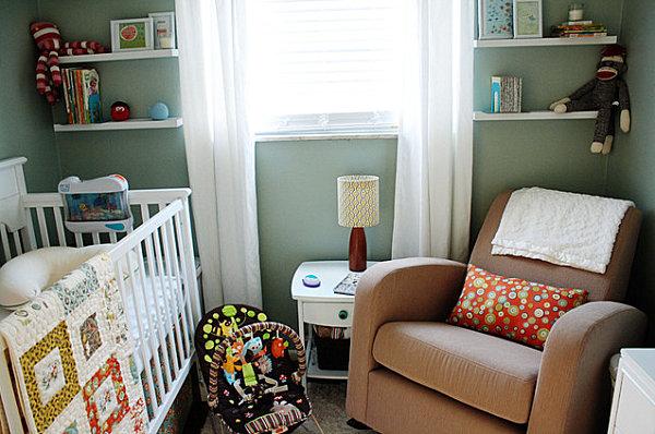 Modern-nursery-with-colorful-details