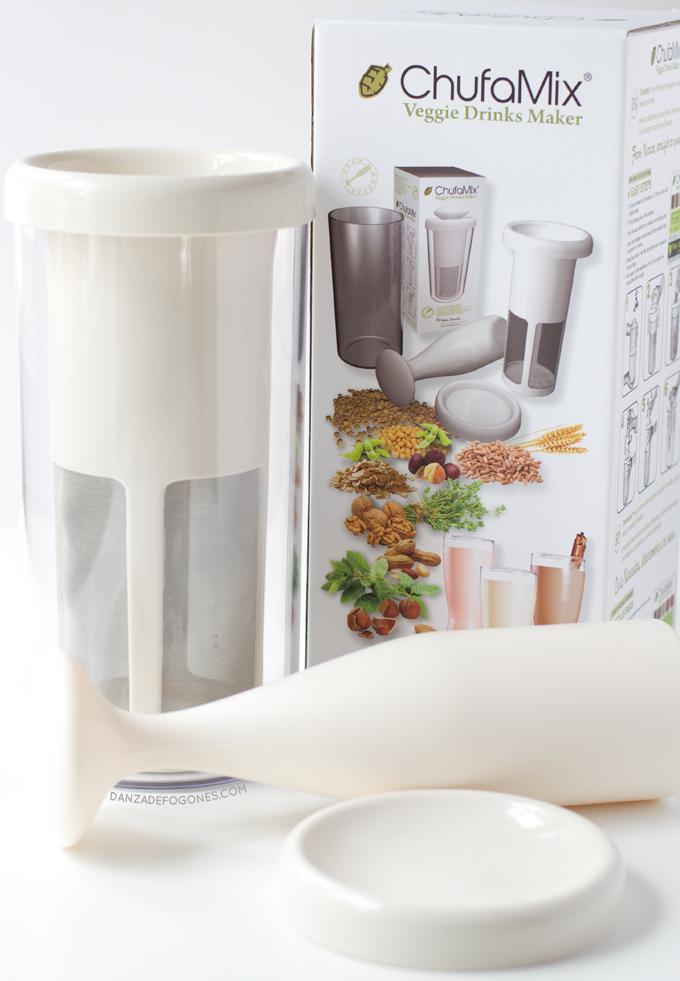 Chufamix. La leche de anacardos es mi preferida, está riquísima. La he hecho con Chufamix, un utensilio muy fácil de usar para preparar cualquier leche vegetal. | danzadefogones.com #danzadefogones