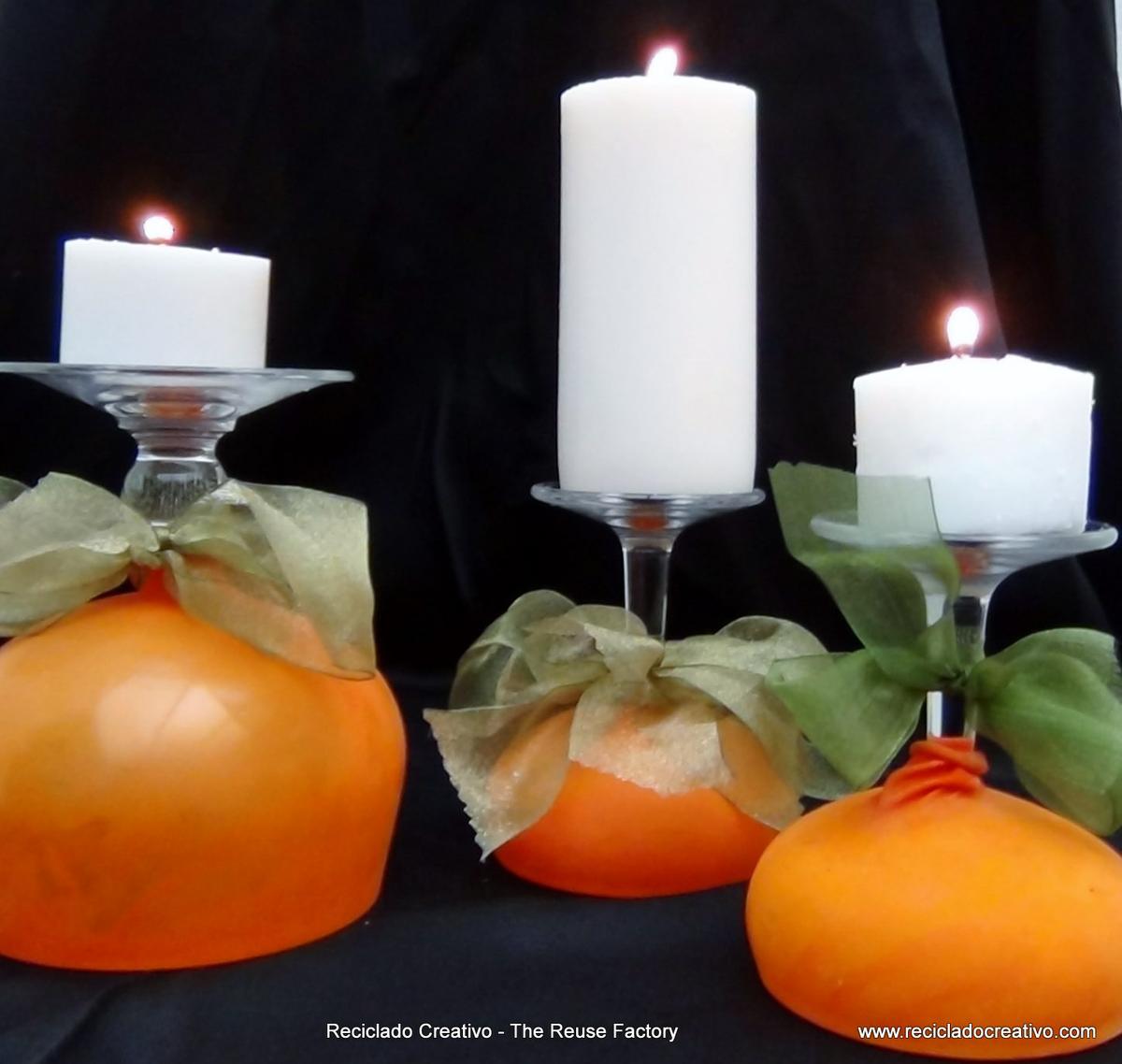 Halloween Inspiration and Ideas ¿Copas de vino, portavelas o candelabros? - Wine Glasses or Candleholders? We love to reuse objects. #Halloween, #reutilización, #decoración, #ninyos, #manualidades, #reciclado, #creativo, #recicladocreativo, #TheReuseFactory, #The Reuse Factory, #Reciclado Creativo, #recycling, #upcycling, #reuse, #reusing, #reciclaje, #reutilizar, #creative, #handcrafts, #handmade, #diy, #howto, #riciclo, #craft, #crafts, #tutorial, #pumpkins, #globos, #balloons, #caramelos, #chuches, #divertido, #gratis, #Do it Yourself, #smashing pumpkins, #free, #making