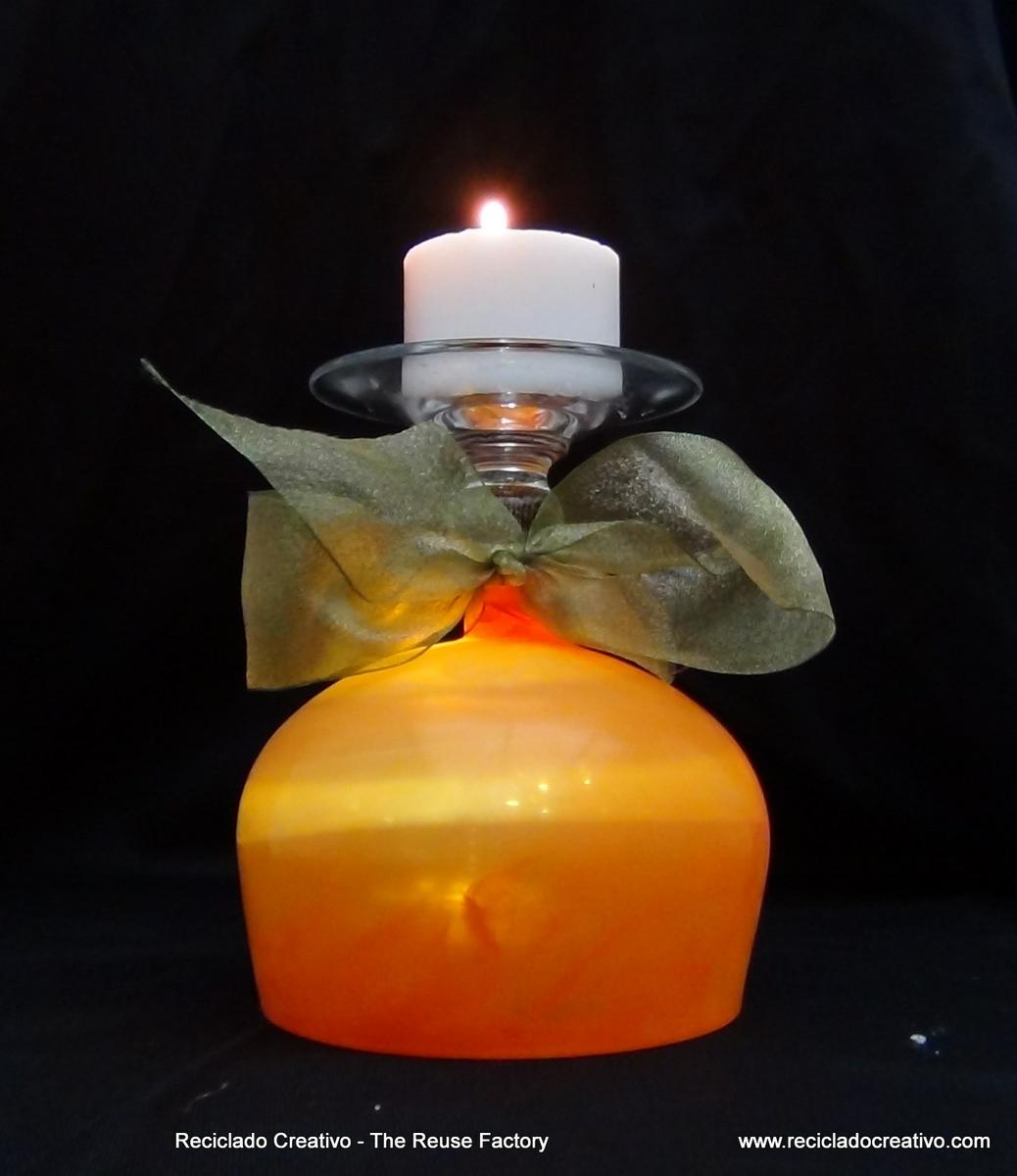 Halloween Inspiration and Ideas ¿Copas de vino, portavelas o candelabros? - Wine Glasses or Candleholders? We love to reuse objects. #Halloween, #reutilización, #decoración, #ninyos, #manualidades, #reciclado, #creativo, #recicladocreativo, #TheReuseFactory, #The Reuse Factory, #Reciclado Creativo, #recycling, #upcycling, #reuse, #reusing, #reciclaje, #reutilizar, #creative, #handcrafts, #handmade, #diy, #howto, #riciclo, #craft, #crafts, #tutorial, #pumpkins, #globos, #balloons, #caramelos, #chuches, #divertido, #gratis, #Do it Yourself, #smashing pumpkins, #free, #making