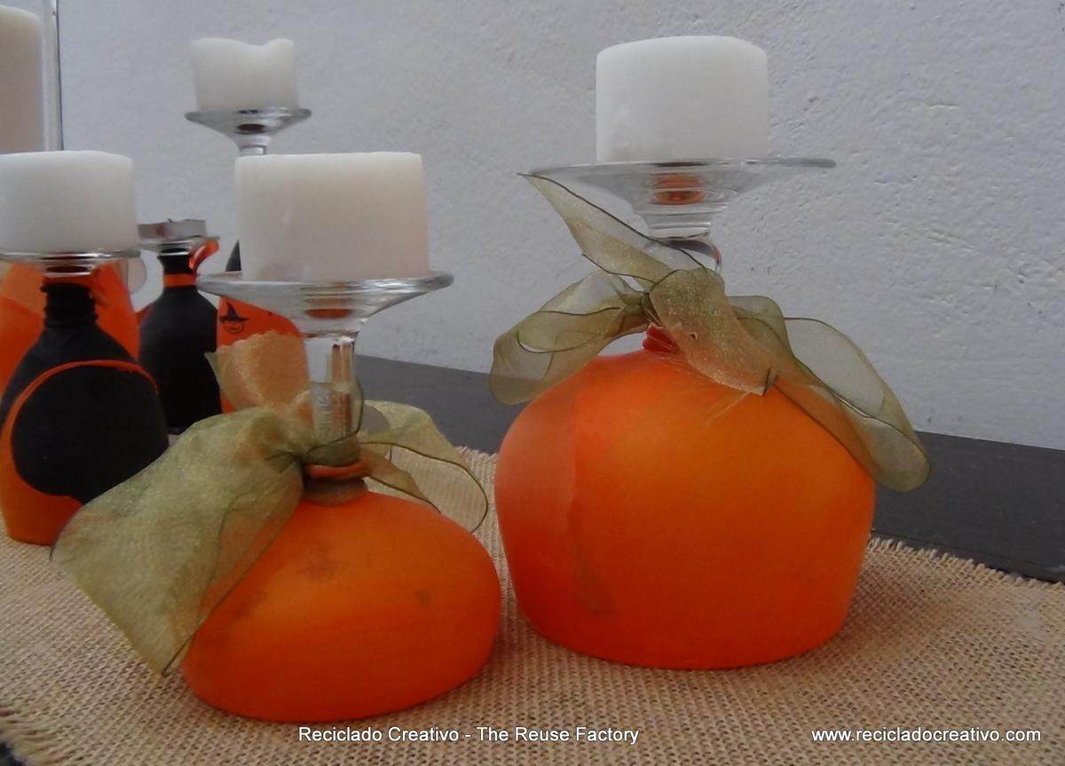 Halloween Inspiration and Ideas ¿Copas de vino, portavelas o candelabros? - Wine Glasses or Candleholders? We love to reuse objects. #Halloween, #reutilización, #decoración, #ninyos, #manualidades, #reciclado, #creativo, #recicladocreativo, #TheReuseFactory, #The Reuse Factory, #Reciclado Creativo, #recycling, #upcycling, #reuse, #reusing, #reciclaje, #reutilizar, #creative, #handcrafts, #handmade, #diy, #howto, #riciclo, #craft, #crafts, #tutorial, #pumpkins, #globos, #balloons, #caramelos, #chuches, #divertido, #gratis, #Do it Yourself, #smashing pumpkins, #free, #making