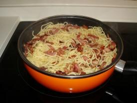 Espaguetis a la carbonara
